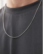 snake chain necklace in silver